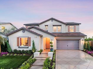 975 Sanders Ave, Clovis, CA 93619