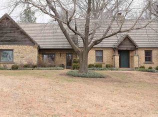 20 Crestwood Dr, Arkansas City, KS 67005