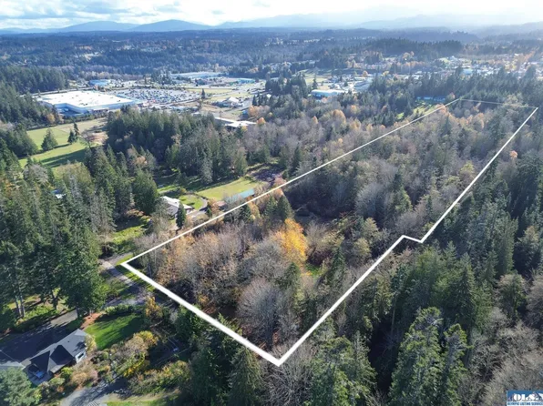 9999 E Greentree Ln, Pt Angeles, WA 98362