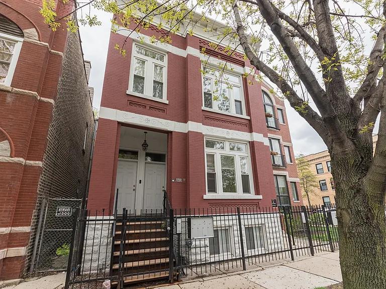 2702 W Thomas St #1F — Photo 1