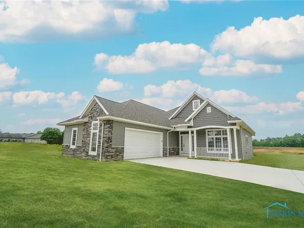 423 Oakview Dr, Ottawa, OH 45875