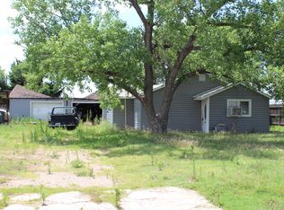 604 Broadway St, Silverton, TX 79257