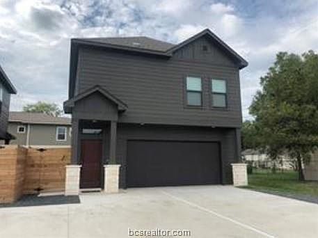 1st image of 501 Park Pl