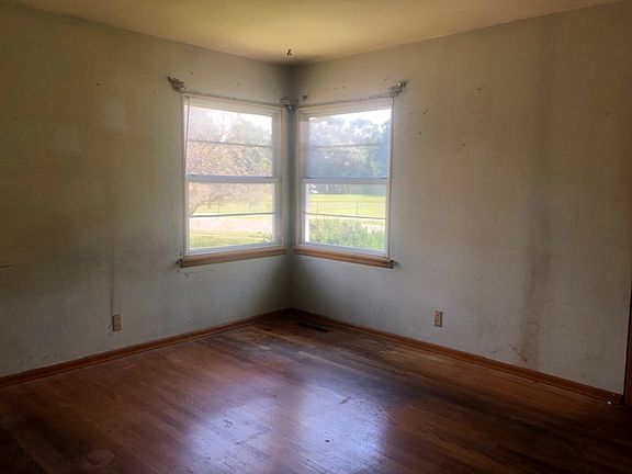 5th image of 3415 Saint Johns Way