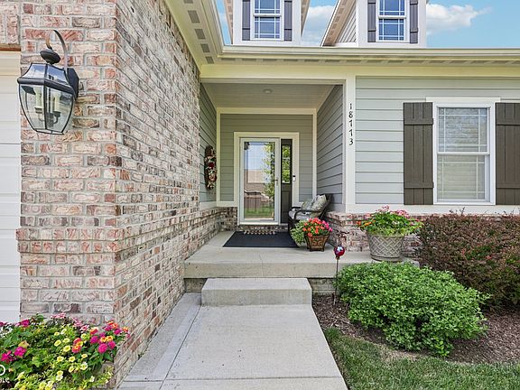 4th image of 18773 Wychwood Pl
