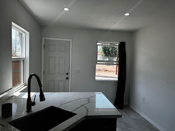 5th image of 32976 Bonnie Lea Dr #Adu