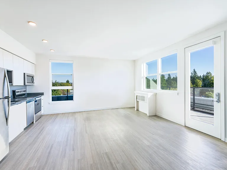 Discover Modera Woodstock's spacious open floorplans, designed for comfort and modern living.