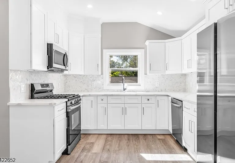 715 Evans St #2 — Photo 8
