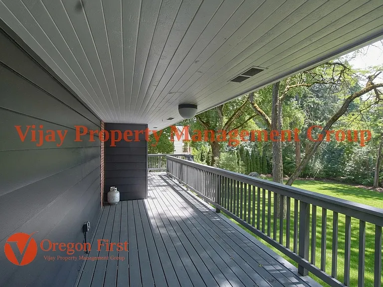 12274 NW Coleman Dr — Photo 11