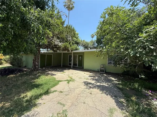 7704 Calvin Ave, Reseda, CA 91335