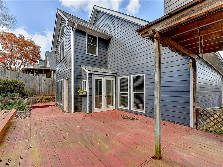 1112 Ashbury Dr — Photo 54