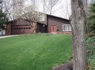 18158 Raccoon Trl, Strongsville, OH