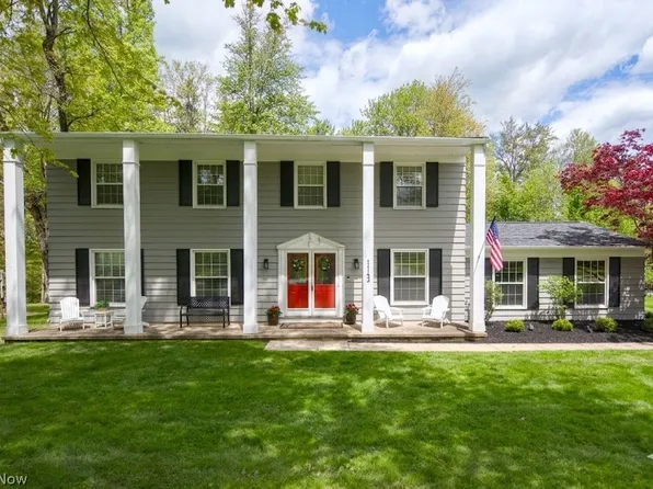 1143 Sheerbrook Dr, Chagrin Falls, OH 44022