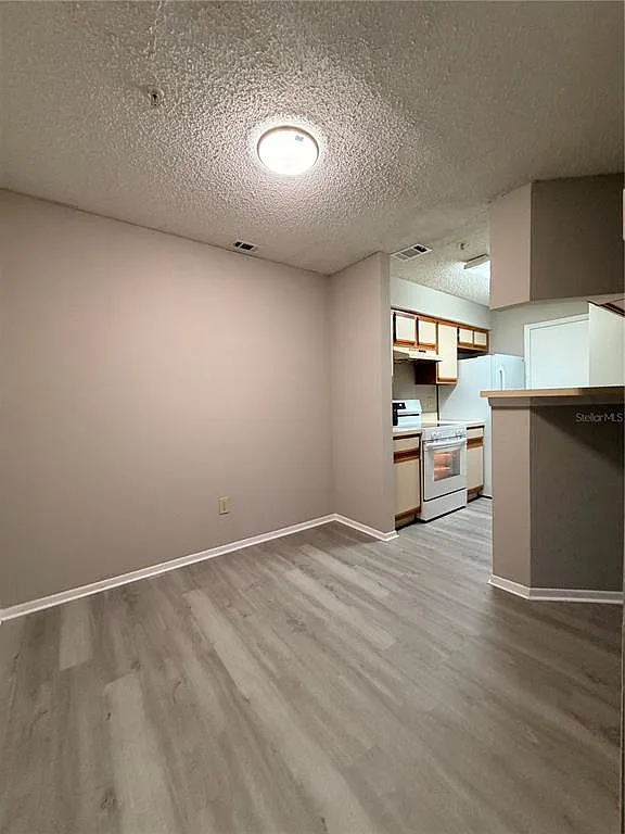 1 bed, 1.0 bath, 662 sqft, $1,380 — Photo 3