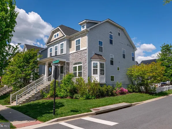 1423 Village Green Way, Brunswick, MD 21716