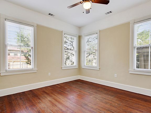 2nd image of 214 W Park Ave #D