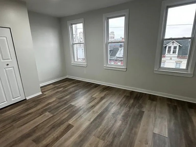 313 Elm St #2 — Photo 9
