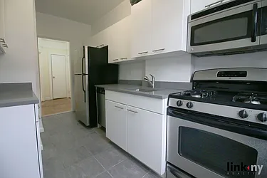 Rented by Link NY Realty