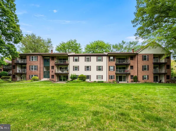 180 Drummers Ln, Wayne, PA 19087