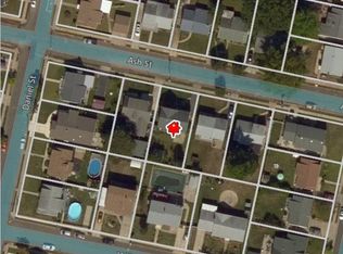 79 Ash St, Carteret, NJ 07008