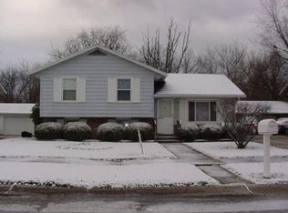 218 N Rush Ct, Hobart, IN 46342
