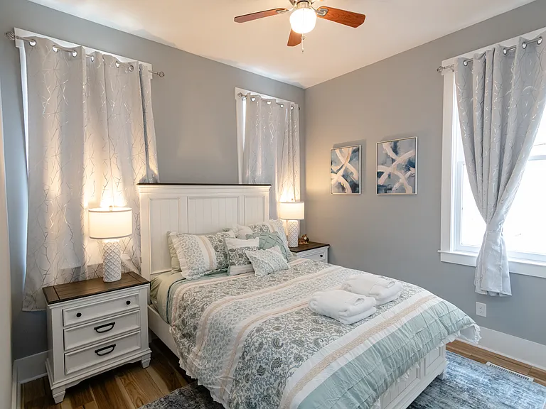 408 E Henry St #408 — Photo 7