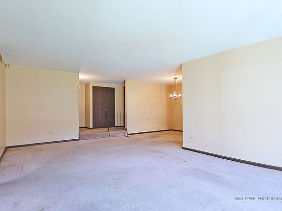 4th image of 5820 Doe Cir #5820