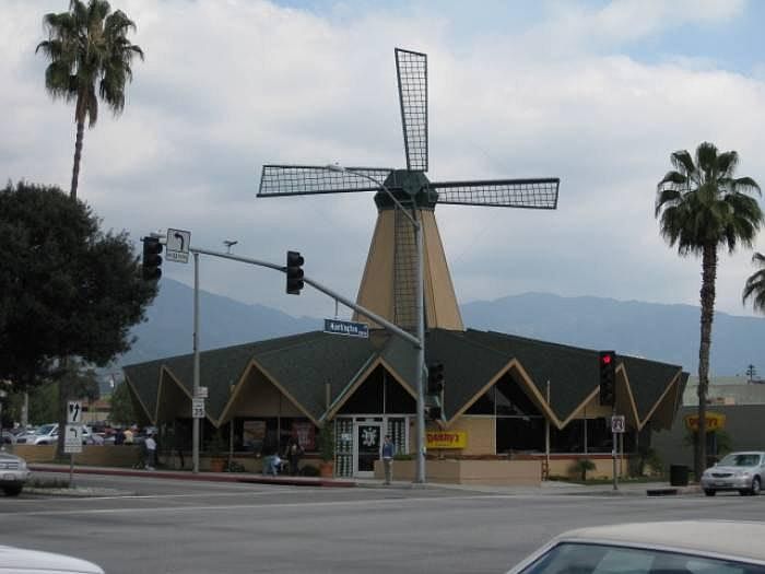 nearby restaurants