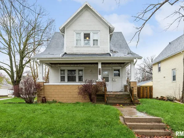 2305 11th St #A, Moline, IL 61265