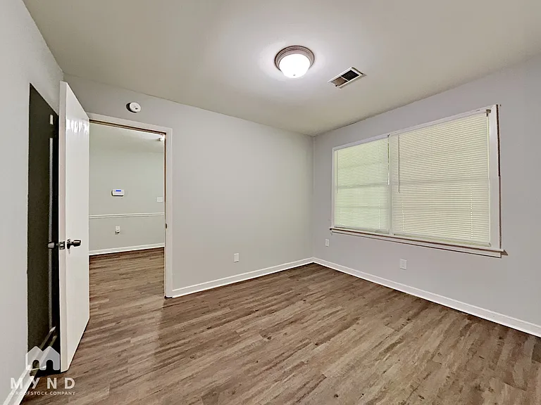 108 Winnetka Way — Photo 10