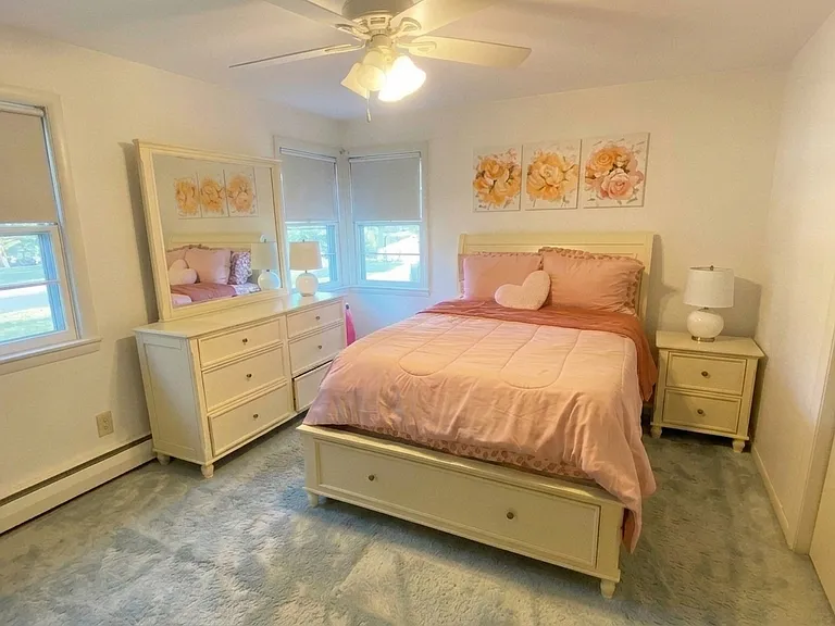 10 Pine Tree Ln — Photo 5
