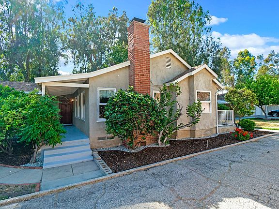 3rd image of 9819 Sunland Blvd