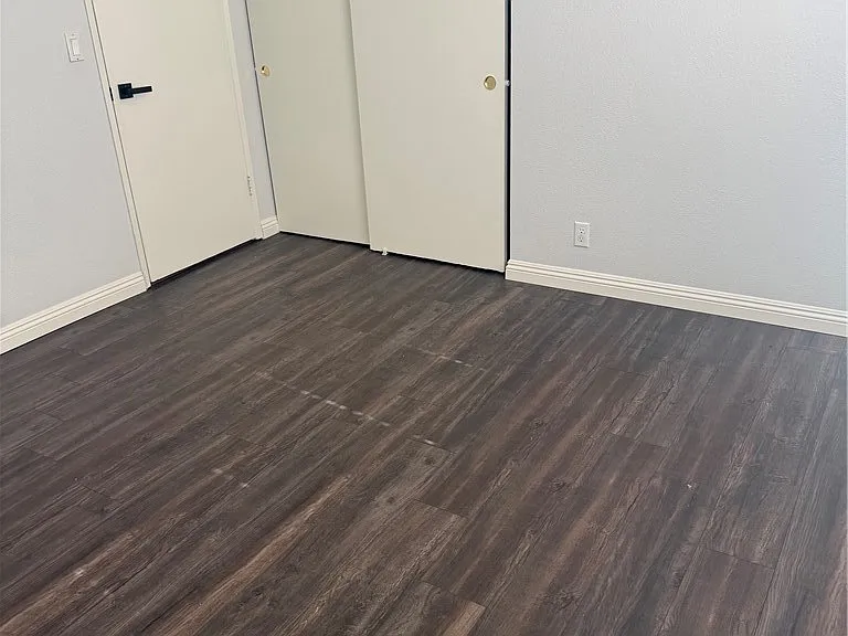 17323 Grayland Ave — Photo 37
