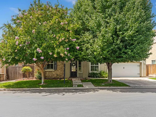 207 Marina Ln, Waterford, CA 95386