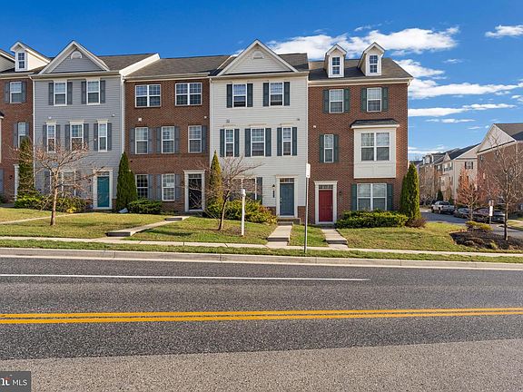 2nd image of 8853 Delegge Rd