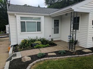 1903 Beechford Ave, Coraopolis, PA 15108