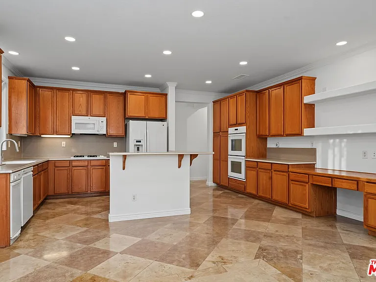 5711 Citrus Ranch Cir — Photo 13
