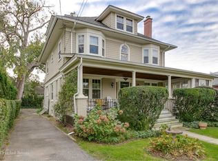 4 Kenmore Rd, Douglaston, NY 11363