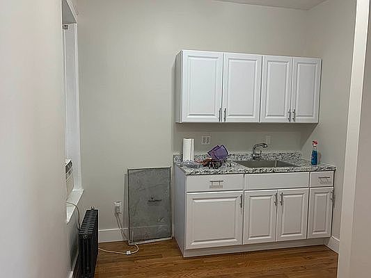 1st image of 5013 10th Ave Floor 1