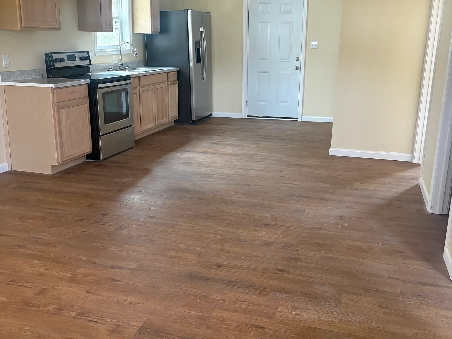 2 bed, 780 sqft, $950 — Photo 2
