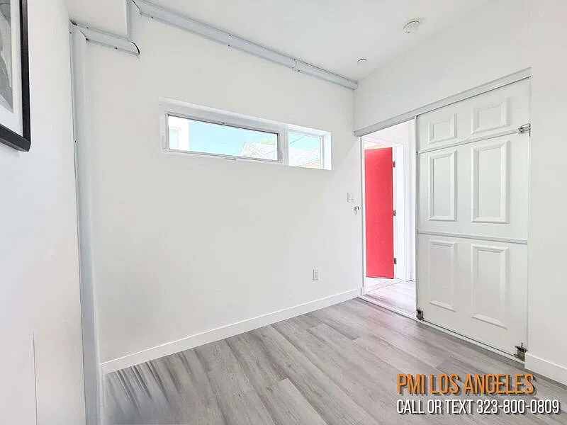 1258 Leighton Ave — Photo 3