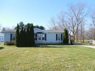 448 S Main St, Wellington, OH 44090
