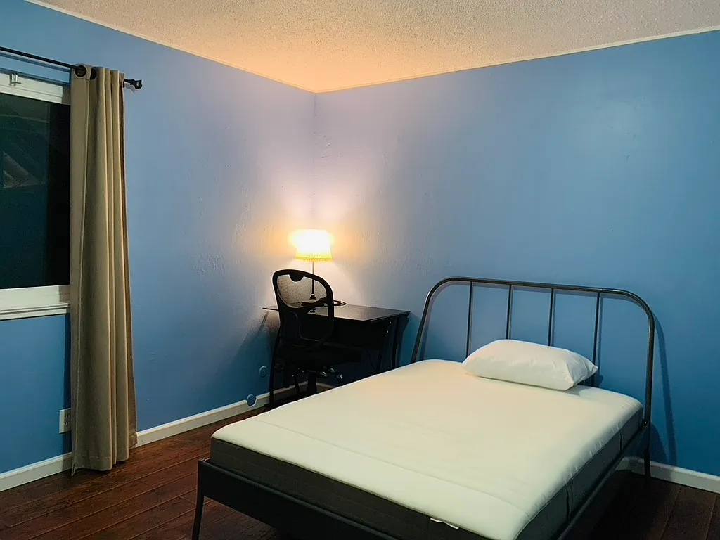 9929 Zion Way — Photo 3