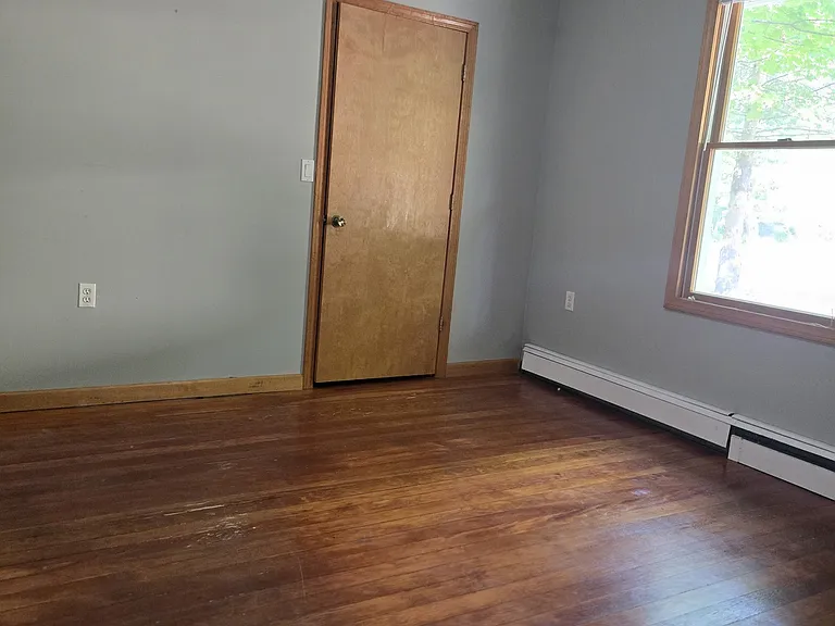 145 Liberty St — Photo 8