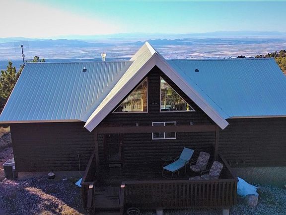 2nd image of 1016 E Cedar Highlands Dr