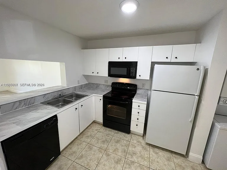 2421 NW 56th Ave #2103 — Photo 3