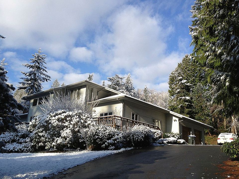 1st image of 4543 Tangleberry Ln NE