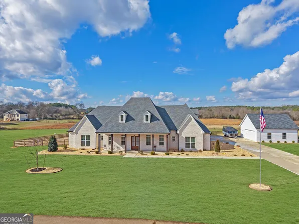 29 Ravenfield Rd, Taylorsville, GA 30178