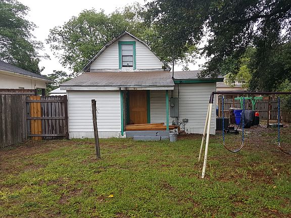 2nd image of 1715 Connecticut Ave