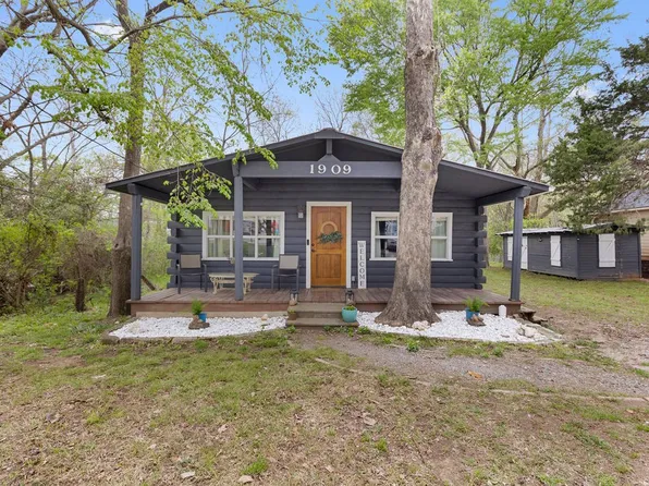 1909 S Lamar Ave, Denison, TX 75021